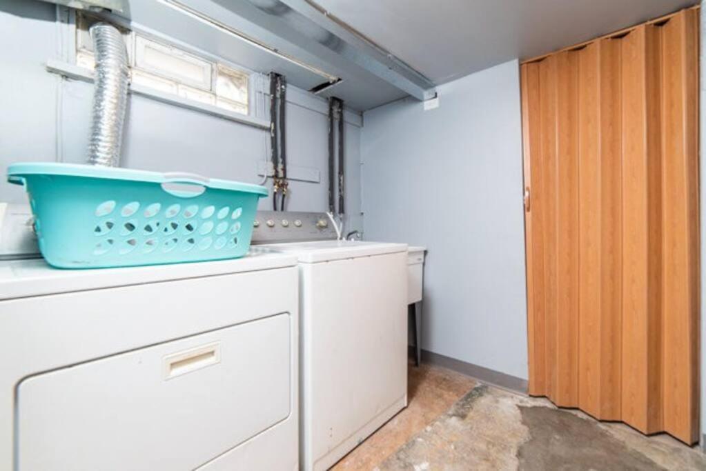 1St Floor - Free Parking - Washer & Dryer - Agh Pittsburgh Buitenkant foto